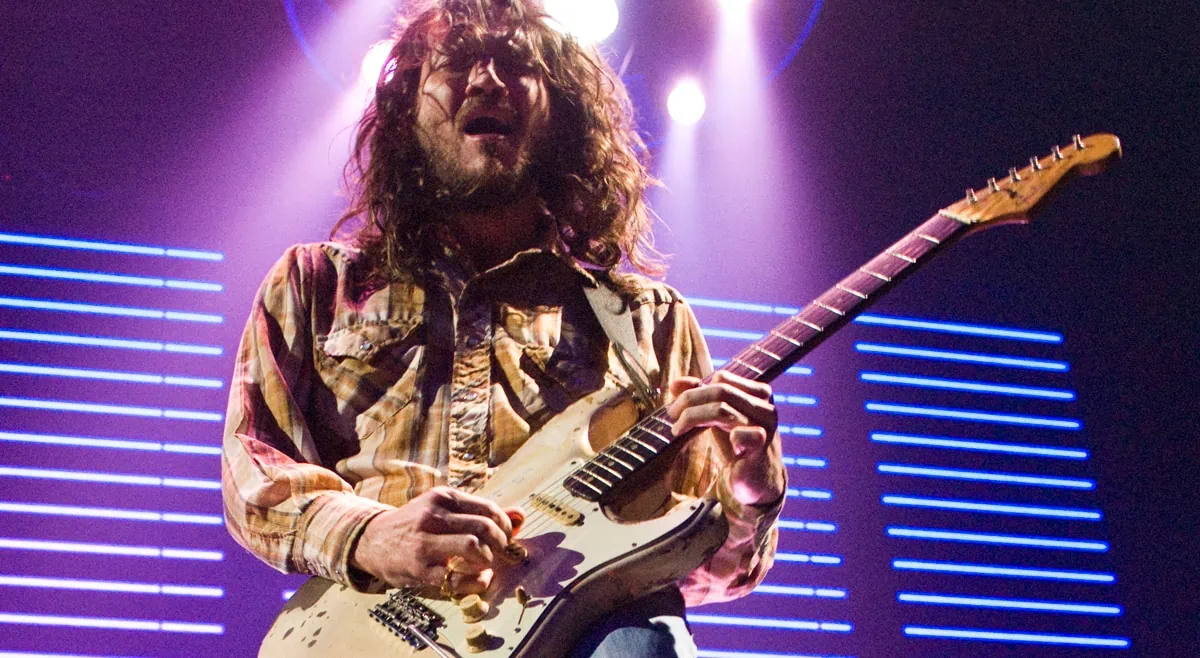 John Frusciante Renaissance d'un Guitariste Hors du Commun