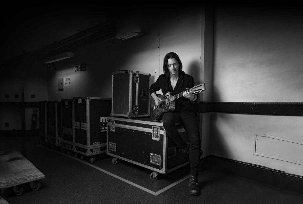 Interview – Myles Kennedy : « Je veux donner le meilleur de moi-même au public »