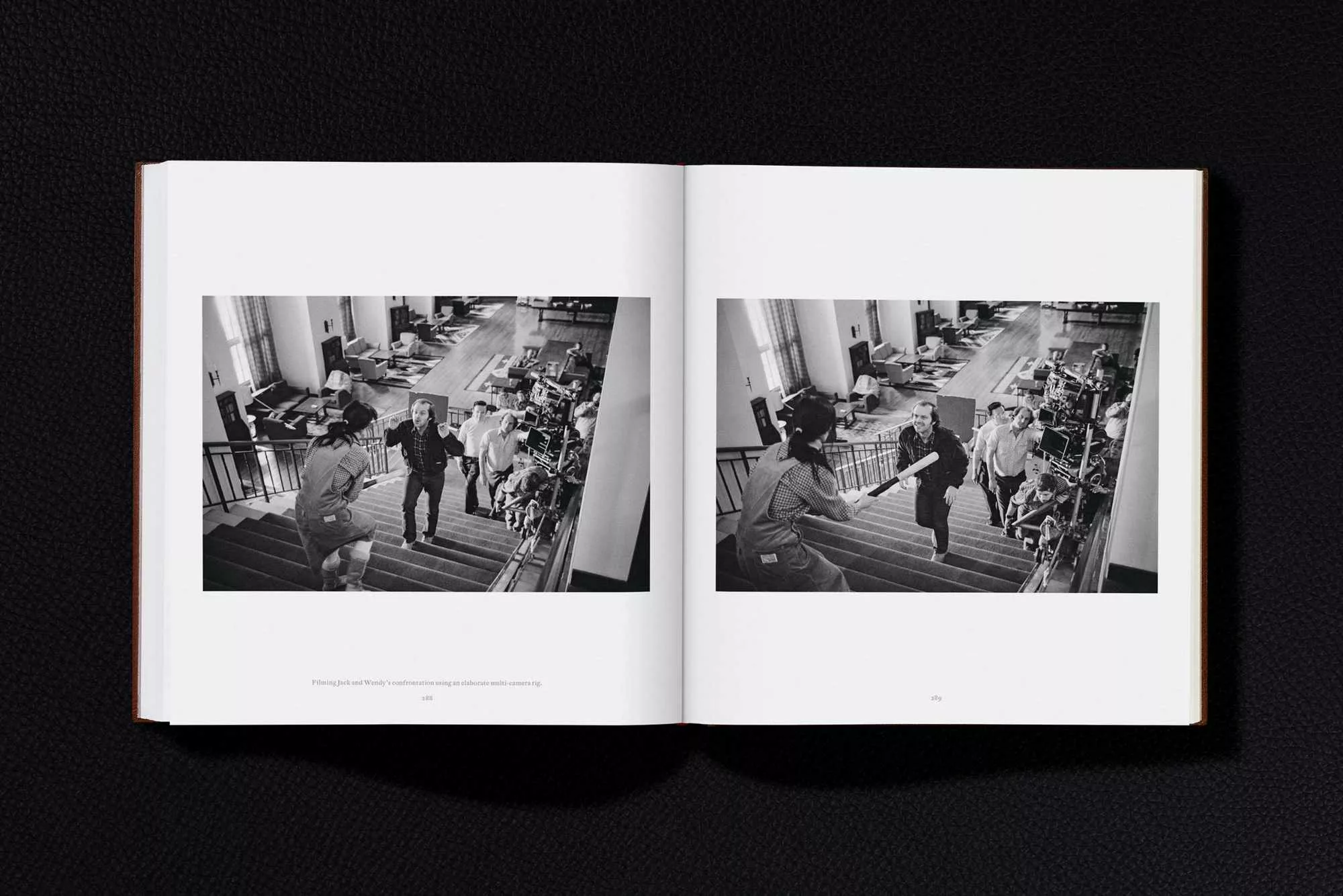 KUBRICK THE SHINING VA GB SCRAPBOOK OPEN001 288 289 X 08085 1