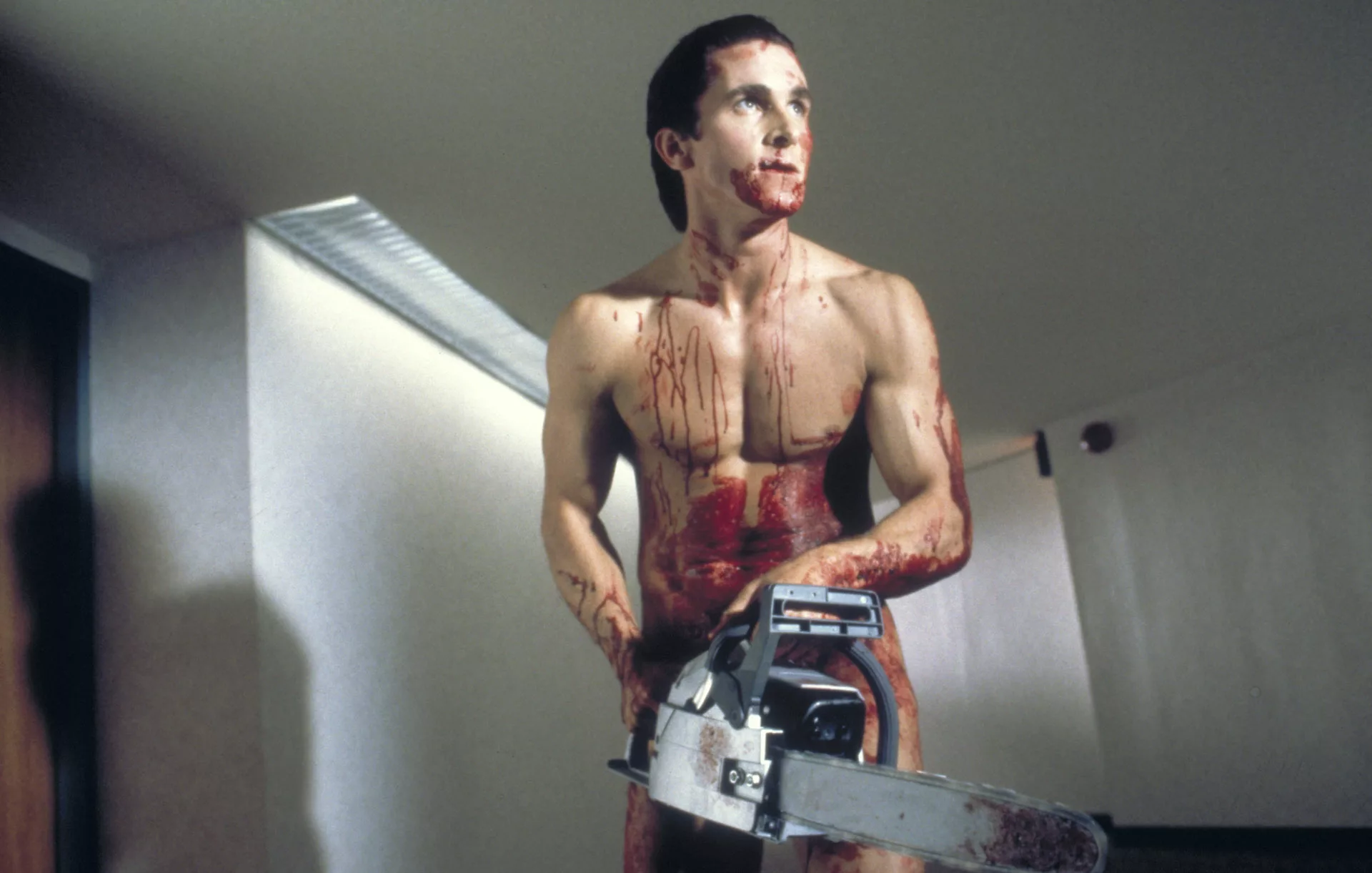 American Psycho : Autopsie d’un miroir sanglant du capitalisme moderne 10 American Psycho : Autopsie d’un miroir sanglant du capitalisme moderne