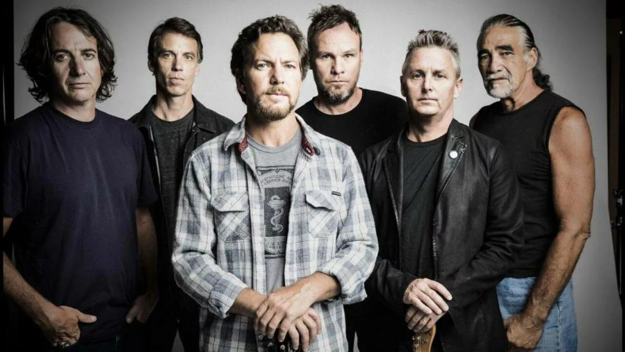 Les secrets de la longévité de Pearl Jam dans le monde du rock 21 Pearl Jam : rock engagé et culte de l’authenticité