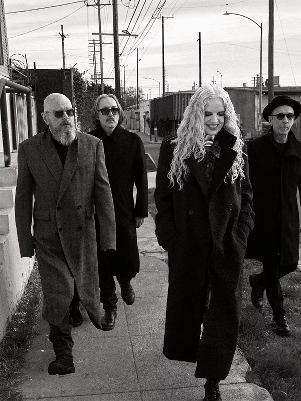 GARBAGE - Let All That We Imagine Be The Light GARBAGE - Let All That We Imagine Be The Light