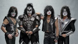 Kiss le groupe maquille qui a transforme le rock en spectacle eternel 5