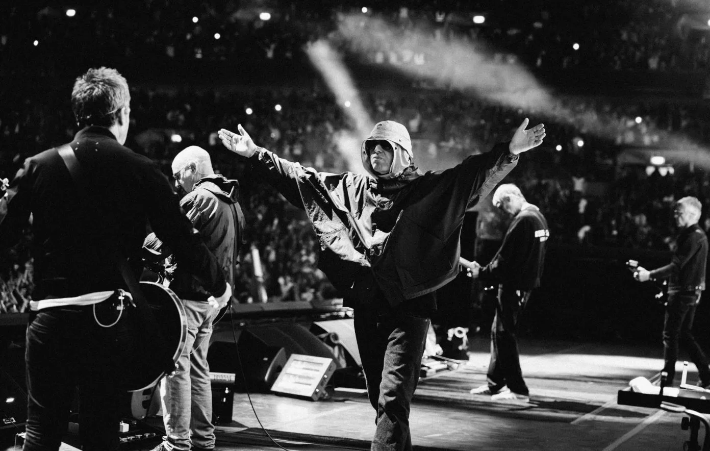 Oasis 2026 la tournée annoncée Entre rumeurs, Knebworth et réalités