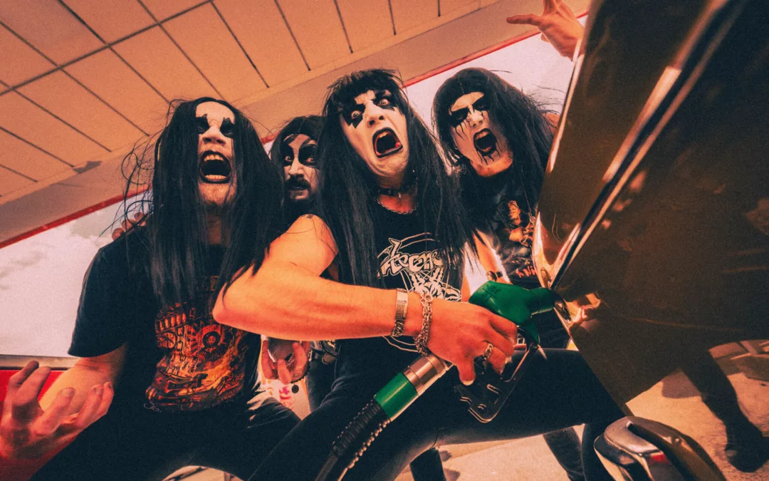 Interview : Royal Republic « Expect the Unexpected »