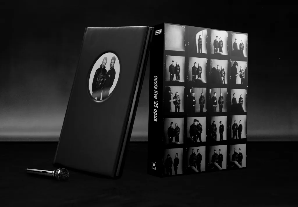 Oasis Live ’25 Opus : prix, éditions et date du livre collector officiel de la tournée de reformation 3 THE OASIS LIVE25 OPUS 3