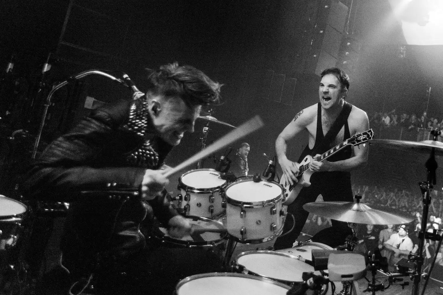 Interview - Royal Republic : Le chaos backstage 6 Royal Republic-photo-Eric CANTO