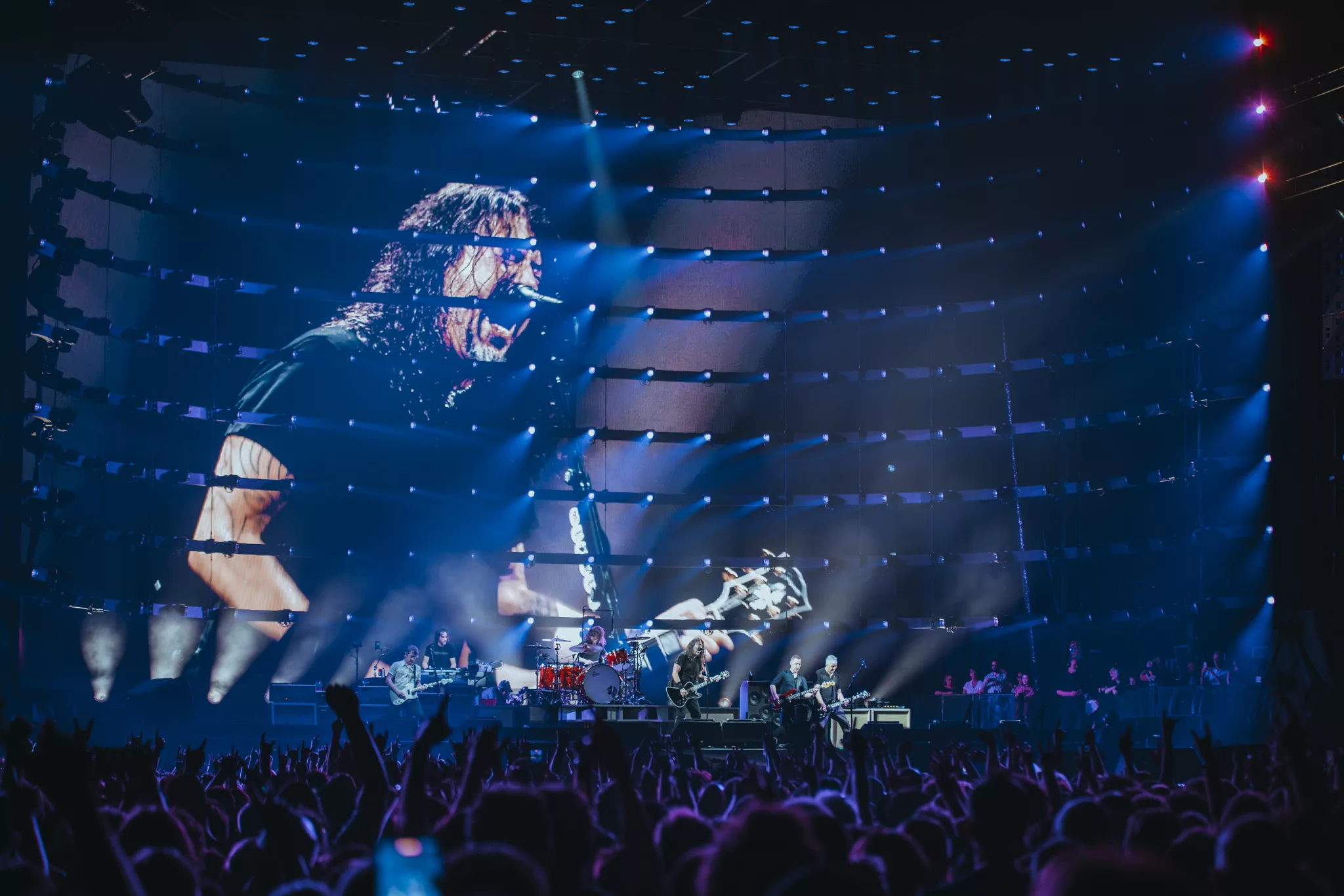 WEB 20260619 FOOFIGHTERS PARISLADEFENSEARENA APOLLINECORNUET 7057