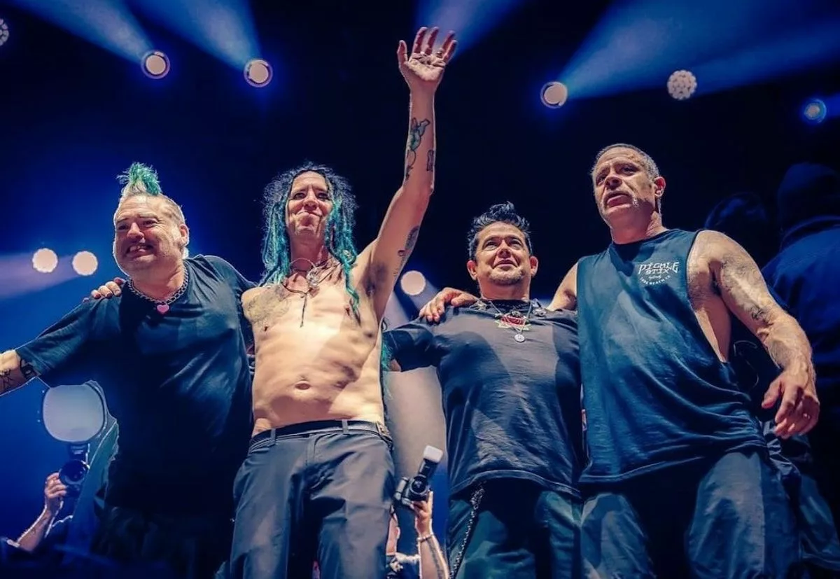 NOFX by @dirtylittlehorror min