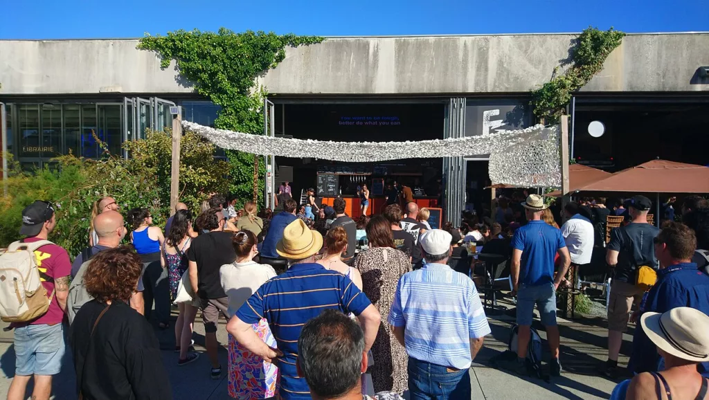 Public, karaoké de Manard (19-08-23), Le Ferrailleur, Nantes