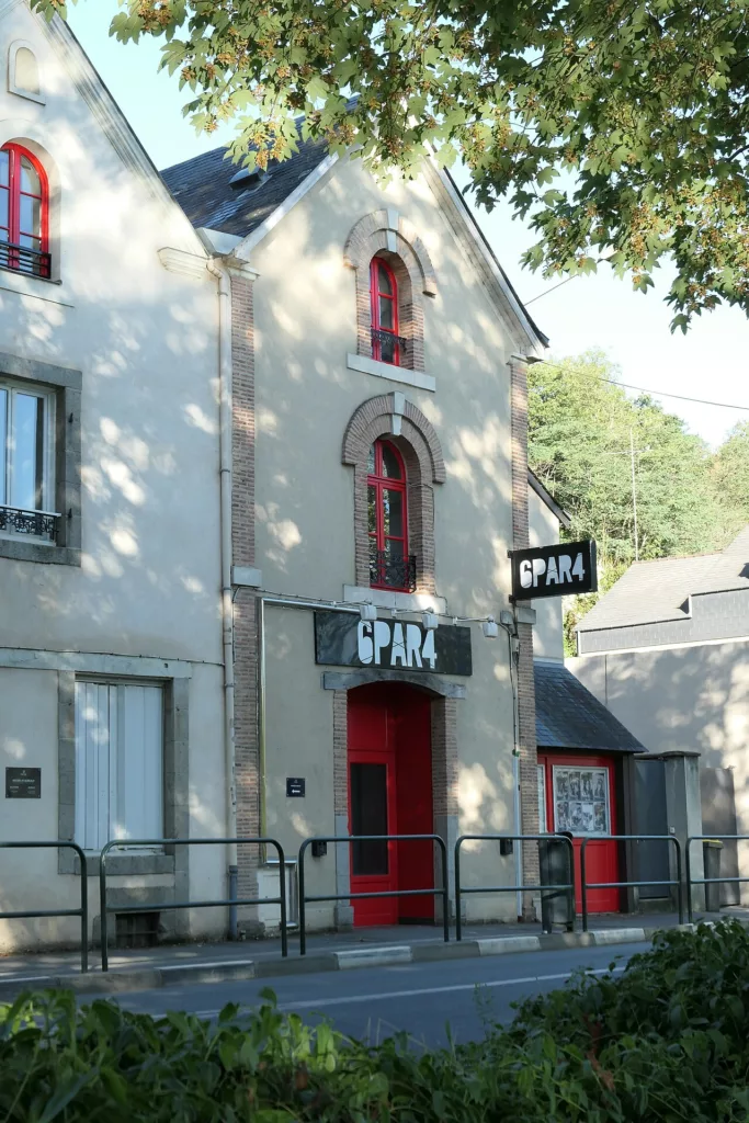 6PAR4, music venue in Old Saint Louis street, in Laval (Mayenne, France)